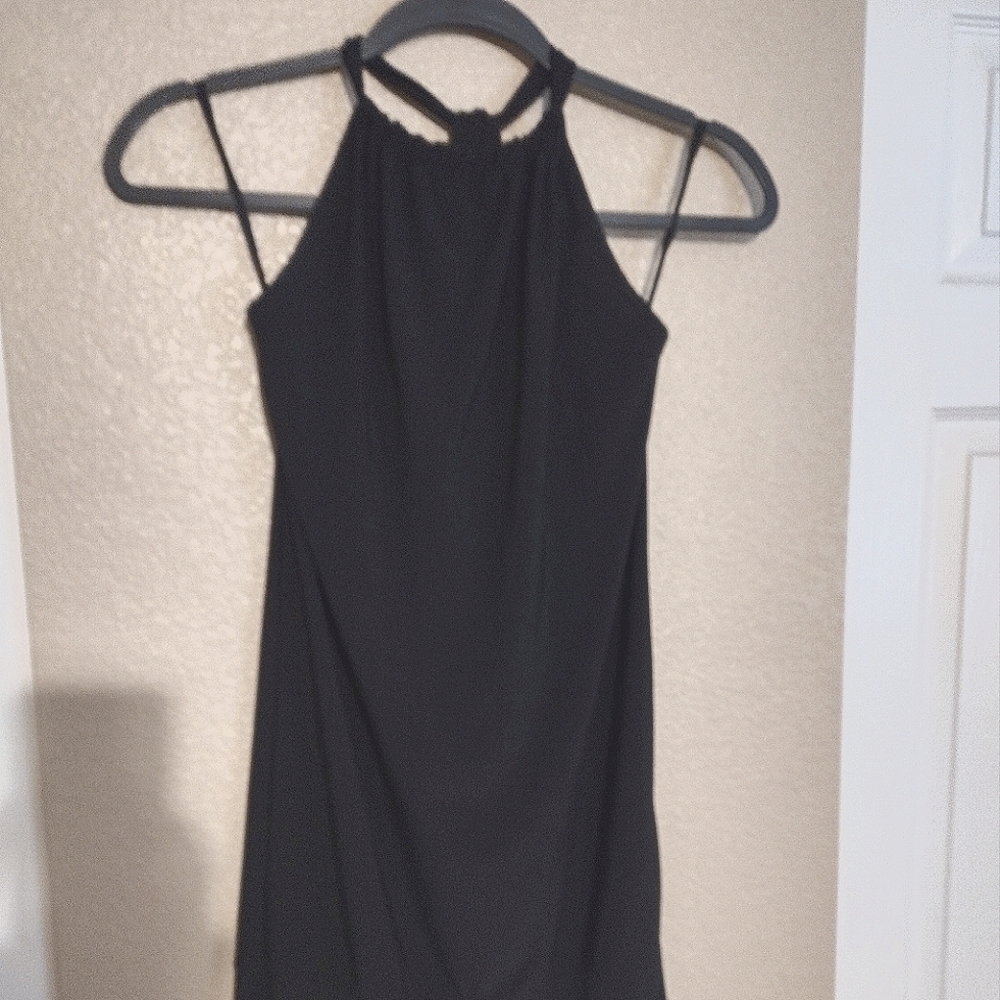 Black sleeve less top